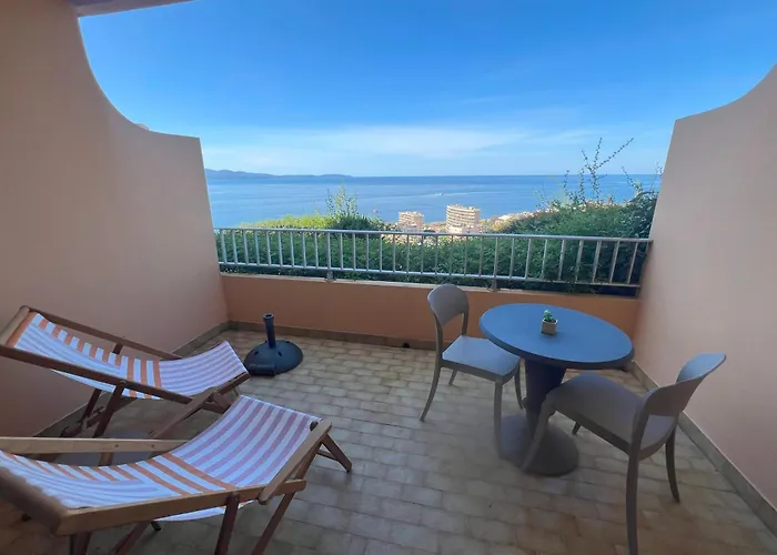 Apartmán Virginie - Spacious Luminous Sea View Terrace